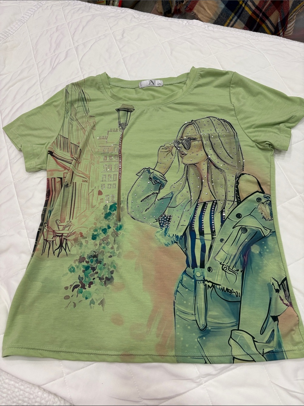Women’s Light Green Fashion Graphic Tee with City Illustration